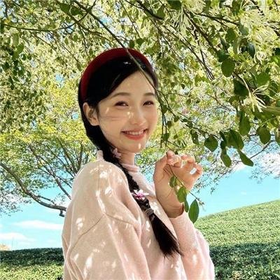 当四叶草碰上剑尖时粤语